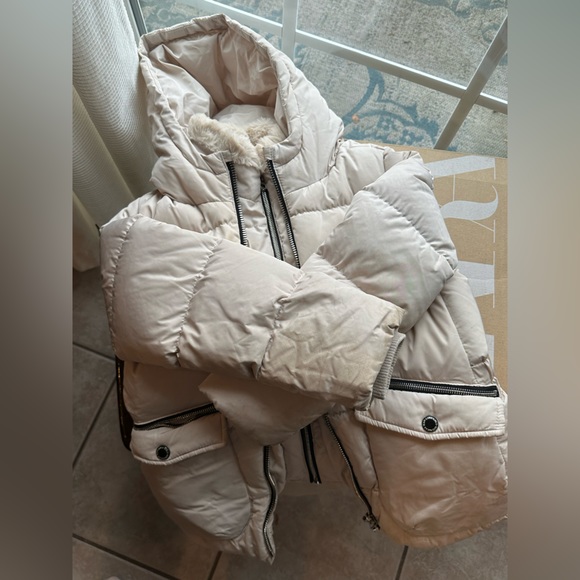 Zara Other - Zara kids: double puffers with 2 layers of zippers. Some stains